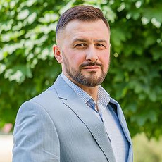 Багдасарян Эдгар Сережаевич, стоматолог-терапевт