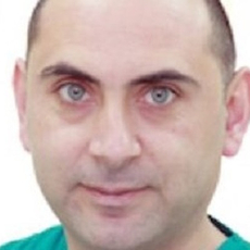 Атоян Гарник Коляевич, стоматолог-терапевт