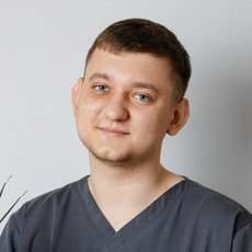 Лисовол Никита Сергеевич, стоматолог-терапевт