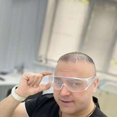 Турмухамедов Азиз Усмонович, стоматолог-терапевт