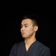 Зулпукааров Нурланбек Шарофидинович, стоматолог-хирург