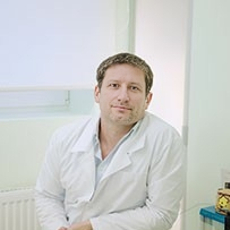 Моисеев Виктор Владимирович, пластический хирург