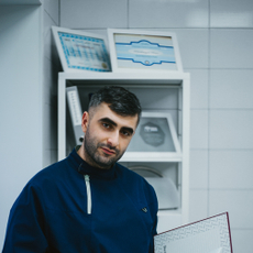 Варагян Сас Смбатович, стоматолог-хирург