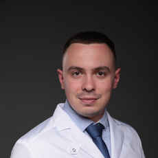 Ярков Олег Евгеньевич, стоматолог-терапевт