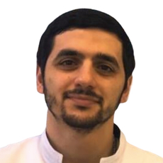 Крбащян Роберт Амаякович, стоматолог-терапевт