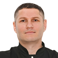 Логвинчук Дмитрий Николаевич, стоматолог-хирург