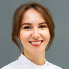 Дворниченко Ксения Юрьевна, стоматолог-терапевт