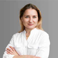 Колесова Арина Арнольдовна, стоматолог-терапевт