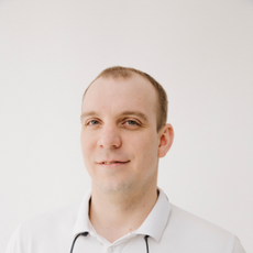 Глущенко Александр Игоревич, стоматолог-терапевт