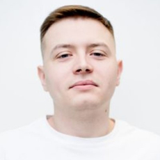 Аршаулов Роман Николаевич, стоматолог-хирург