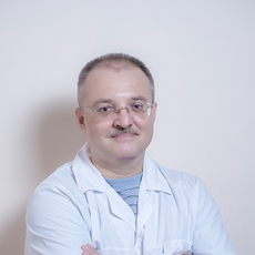 Авакимов Владимир Владимирович, хирург