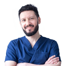 Азманов Александр Михайлович, хирург