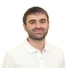 Хуштов Артур Радикович, стоматолог-терапевт