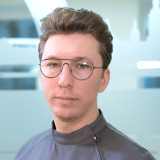 Владимир Олегович Королев, стоматолог-хирург