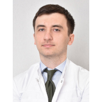 Устарханов Имран Ибрагимович, офтальмолог