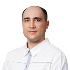 Залесских Максим Анатольевич, офтальмолог