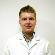 Негода Евгений Александрович, офтальмолог