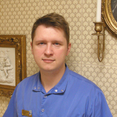 Кожин Виталий Андреевич, стоматолог-терапевт