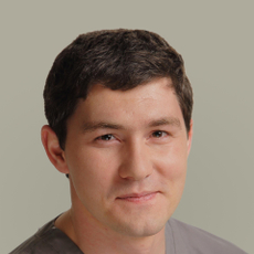 Гуазов Заурбек Юрьевич, стоматолог-терапевт