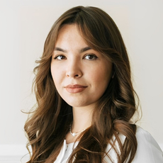 Иванова Алина Евгеньевна, стоматолог-терапевт