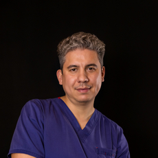 Слитин Юнес Мохамедович, стоматолог-хирург