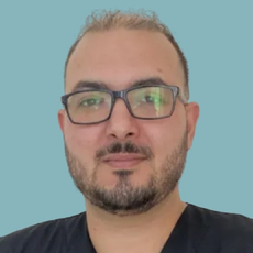 Туаити Нидаль, стоматолог-хирург