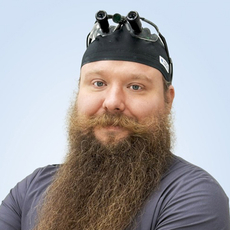 Лукичев Михаил Михайлович, стоматолог-хирург