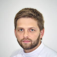 Ларченко Денис Владимирович, стоматолог-ортопед