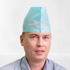 Тираков Вячеслав Геннадьевич, стоматолог-хирург