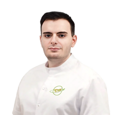 Григорян Андрей Александрович, стоматолог-терапевт