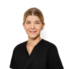 Кушнарева Анна Анатольевна, стоматолог-хирург