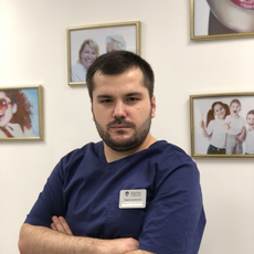 Хахов Таймерлан Залимбекович, стоматолог-терапевт