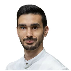 Батыров Эмиль Рафитович, стоматолог-хирург