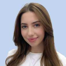 Апарина Анна Сергеевна, стоматолог-терапевт