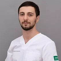 Ахмедов Руслан Басирович, стоматолог-терапевт