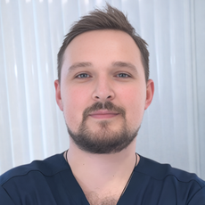 Папуша Андрей Олегович, стоматолог-хирург