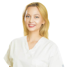 Трушникова Ксения Александровна, стоматолог-хирург