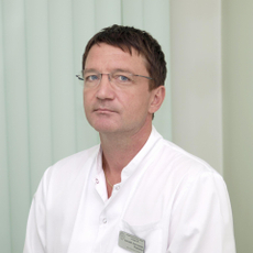 Чернышов Евгений Анатольевич, стоматолог-терапевт