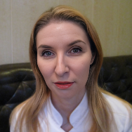 Курбет Оксана Владимировна, стоматолог-терапевт