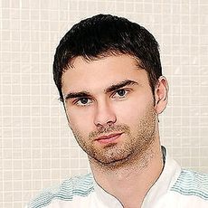 Морозов Антон Игоревич, стоматолог-хирург