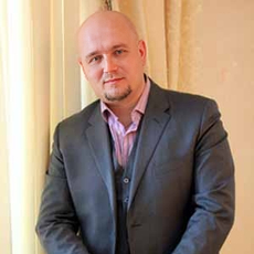 Гуляев Александр Александрович, пластический хирург