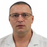 Шведов Виктор Владимирович, стоматолог-хирург