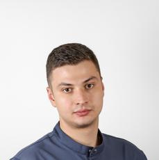 Урядов Иван Михайлович, стоматолог-хирург