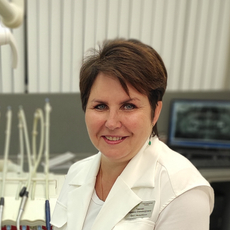 Павлова Людмила Александровна, стоматолог-терапевт