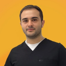 Гамзаев Мансур, стоматолог-ортопед