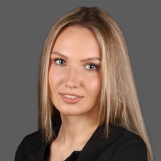 Андриянова Елена Андреевна, стоматолог-терапевт