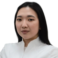 Умарова Венера Бакытбековна, офтальмолог