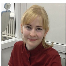 Артюхова Елена Михайловна, стоматолог-хирург