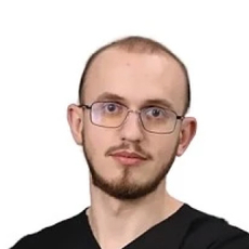 Рыбалко Иван Андреевич, стоматолог-терапевт