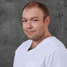 Старцев Владимир Витальевич, стоматолог-хирург